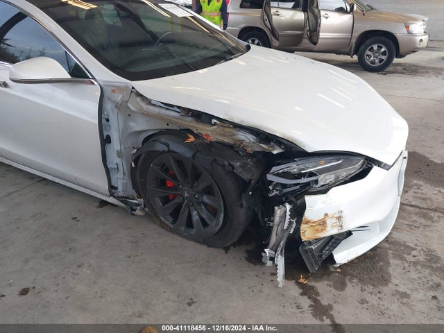 2019 TESLA MODEL S 5YJSA1E4XKF348688 Photo 5