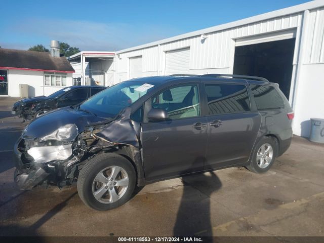 5TDKK3DC2FS616023 Toyota Sienna Le 8 Passenger