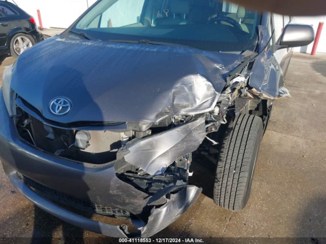 5TDKK3DC2FS616023 Toyota Sienna Le 8 Passenger