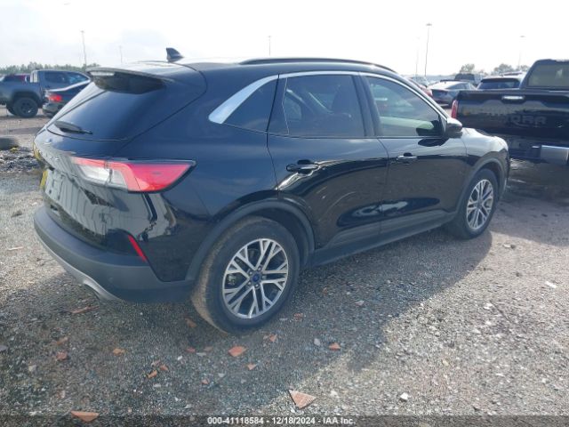 1FMCU0H62NUB92141 Ford ESCAPE SEL