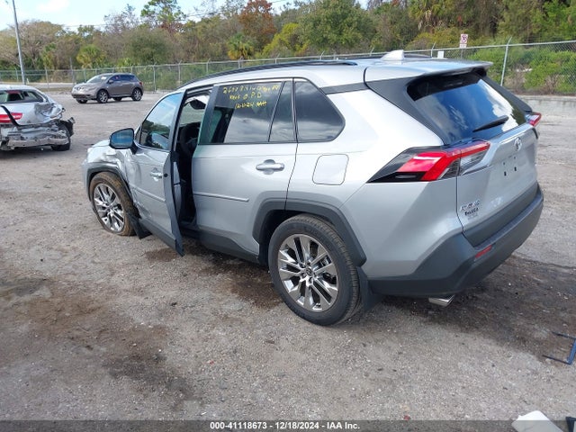 Toyota Rav4 Xle Premium 2021 2T3C1RFV7MW157706 Image 3