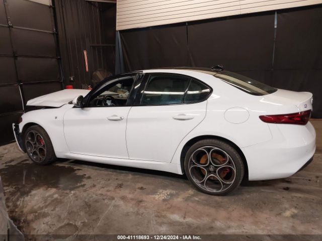 ZARFANBN8N7661843 Alfa Romeo Giulia Ti Awd
