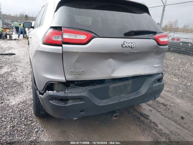 1C4PJMLB0JD548705 Jeep Cherokee Latitude Plus 4x4