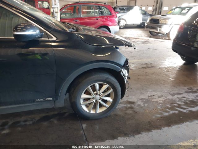 5XYPGDA54GG176131 KIA Sorento 3.3l Lx