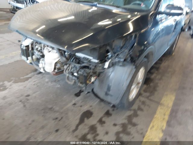 5XYPGDA54GG176131 KIA Sorento 3.3l Lx