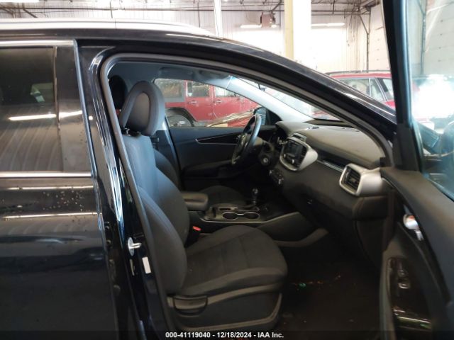 5XYPGDA54GG176131 KIA Sorento 3.3l Lx