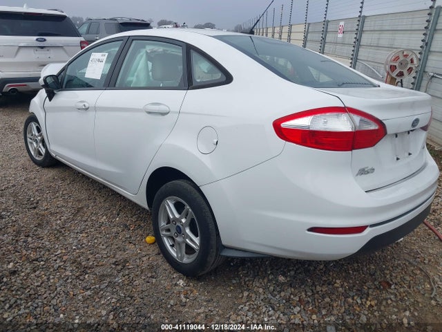 Ford FIESTA SE 2019 3FADP4BJ0KM139268 Image 3