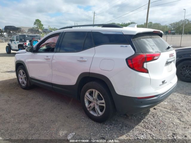 2020 GMC TERRAIN 3GKALMEV8LL305832 Photo 2