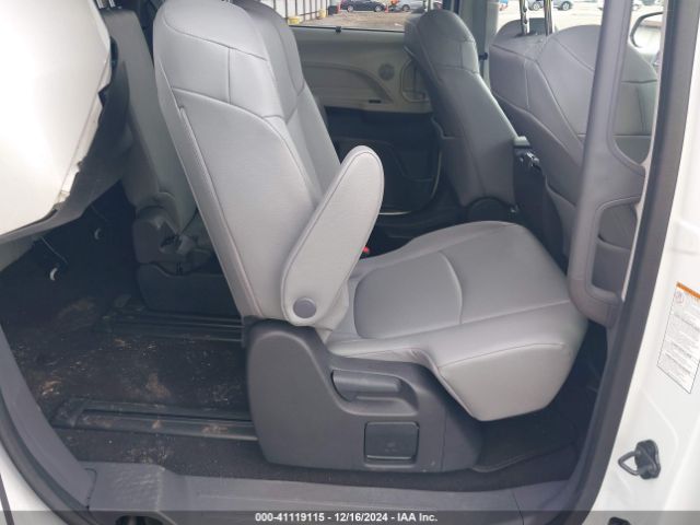 5TDYRKEC4RS187762 Toyota SIENNA XLE