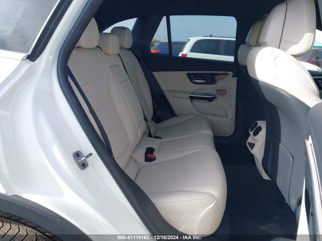 W1NKM4GB2PF052807 Mercedes-Benz Glc 300 Suv