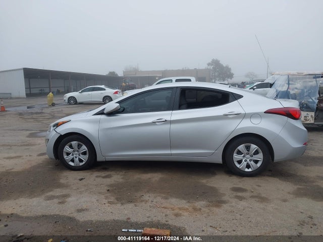 Hyundai ELANTRA SE 2016 5NPDH4AE4GH709698 Image 13
