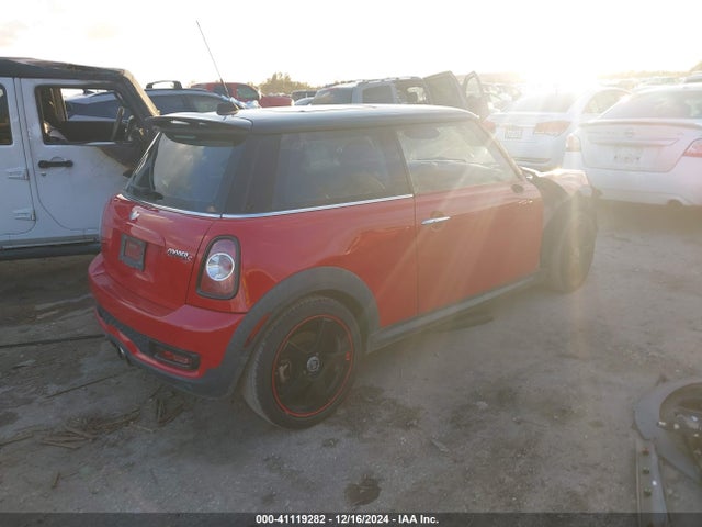 2013 MINI HARDTOP WMWSV3C57DT393130 Photo 3