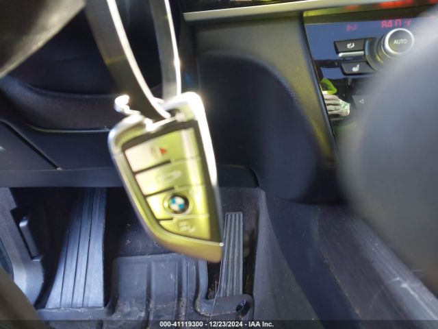 2018 BMW X5 5UXKR0C58J0X99855 Photo 10