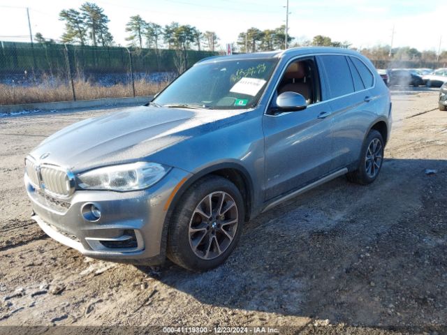 2018 BMW X5 5UXKR0C58J0X99855 Photo 1