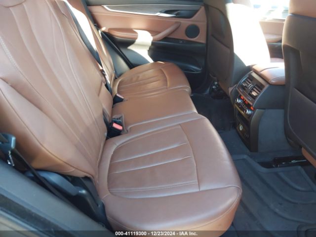 2018 BMW X5 5UXKR0C58J0X99855 Photo 7