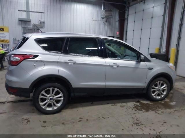 1FMCU0G9XHUB46427 Ford ESCAPE SE