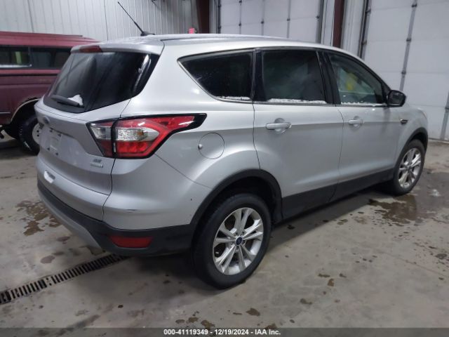 1FMCU0G9XHUB46427 Ford ESCAPE SE