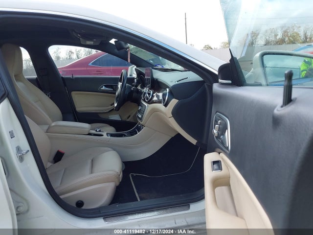 WDDSJ4EB9HN459118 Mercedes-Benz CLA 250