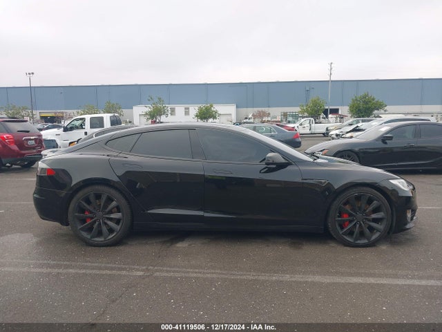 Tesla Model S 60/70/75/85 2016 5YJSA1E18GF133713 Image 13
