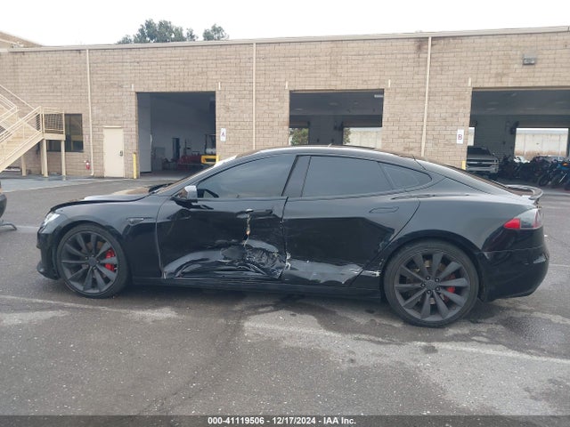Tesla Model S 60/70/75/85 2016 5YJSA1E18GF133713 Image 14