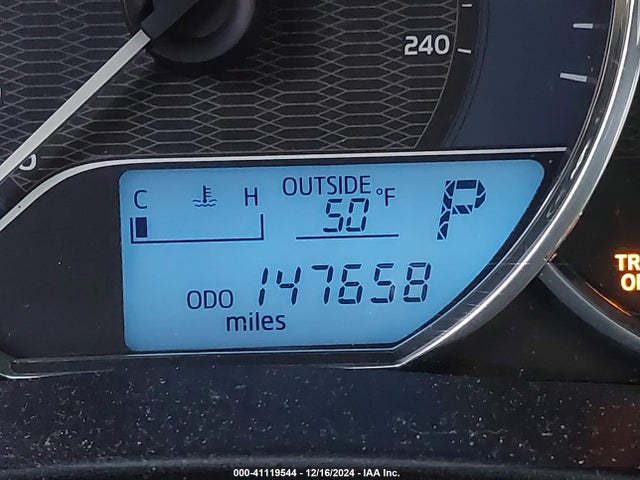 Toyota Corolla Le Plus 2015 2T1BURHEXFC409168 Image 16