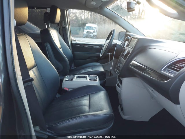 2C4RC1BG4FR752720 Chrysler Town & Country Touring