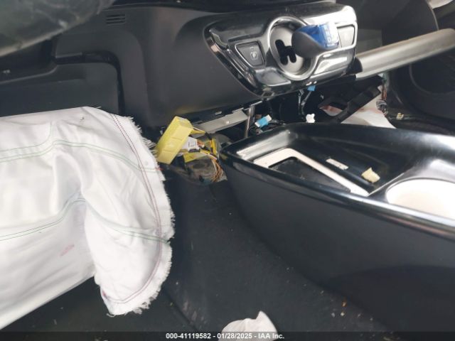 JTDKARFU3G3522070 Toyota Prius Three
