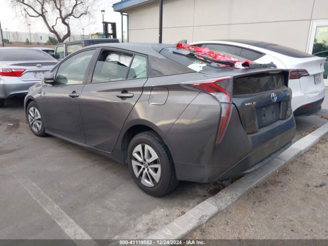 JTDKARFU3G3522070 Toyota Prius Three