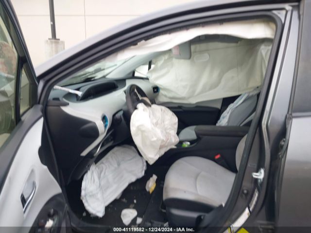 JTDKARFU3G3522070 Toyota Prius Three