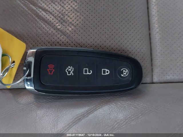 5LMJJ2JTXGEL09275 Lincoln Navigator Select