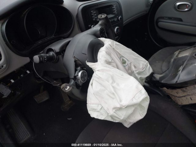 KNDJN2A23G7865872 KIA Soul