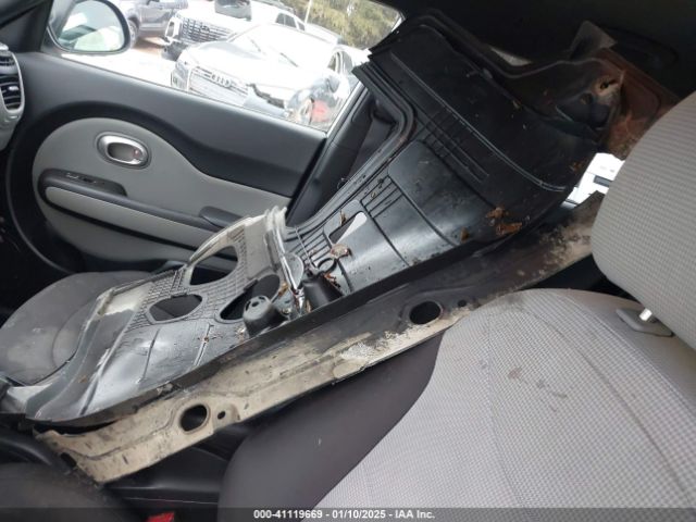 KNDJN2A23G7865872 KIA Soul