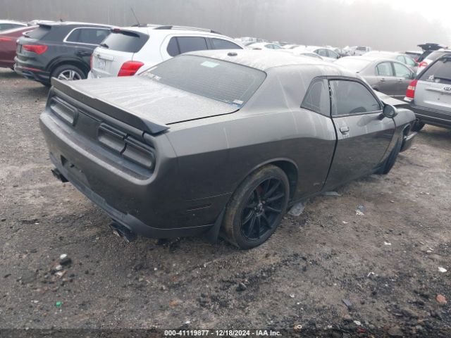 2C3CDZAG2FH758125 Dodge Challenger Sxt