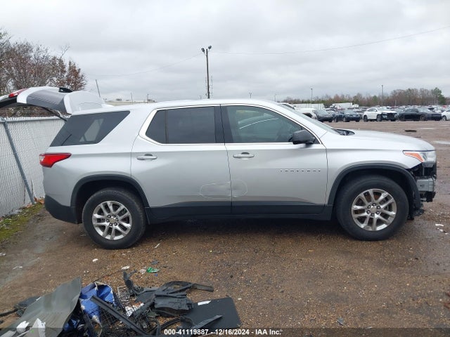 Chevrolet Traverse Ls 2019 1GNERFKW1KJ123424 Image 14