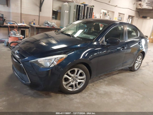 3MYDLBYV9JY304876 Toyota YARIS IA