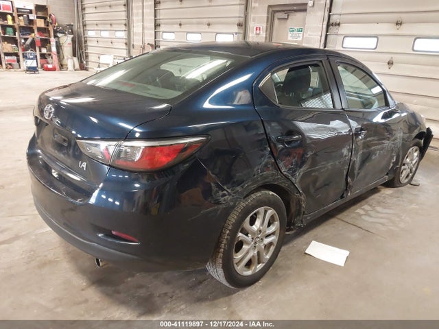 3MYDLBYV9JY304876 Toyota YARIS IA