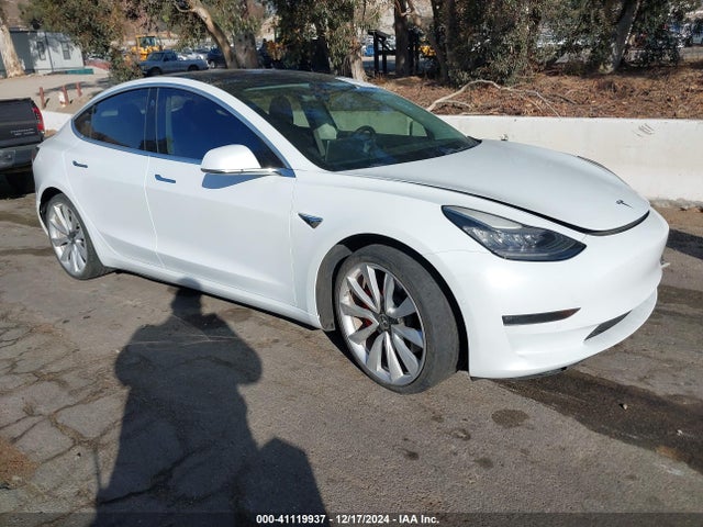 2018 TESLA MODEL 3 5YJ3E1EB5JF084379 Photo 0