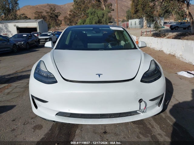5YJ3E1EB5JF084379 Tesla Model 3 Long Range/performance