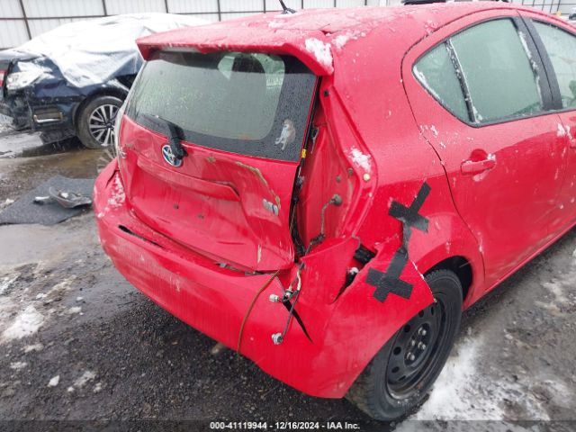 JTDKDTB31E1558432 Toyota Prius C Two