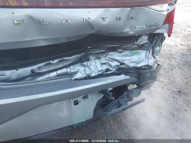 KMHLM4AJ5MU005379 Hyundai Elantra Hybrid Blue