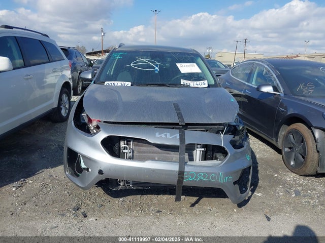 KIA Niro Lxs 2022 KNDCB3LC1N5548002 Image 13