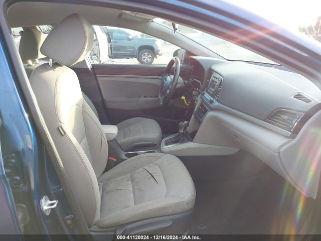 Hyundai ELANTRA SE 2017 5NPD74LF3HH182733 Image 5