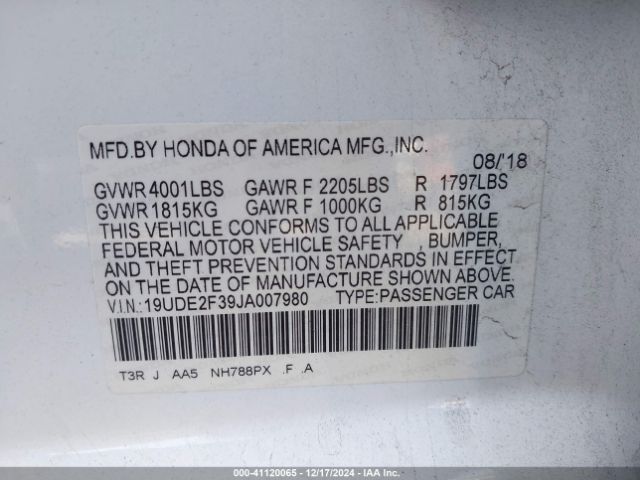 19UDE2F39JA007980 Acura Ilx Acurawatch Plus Package