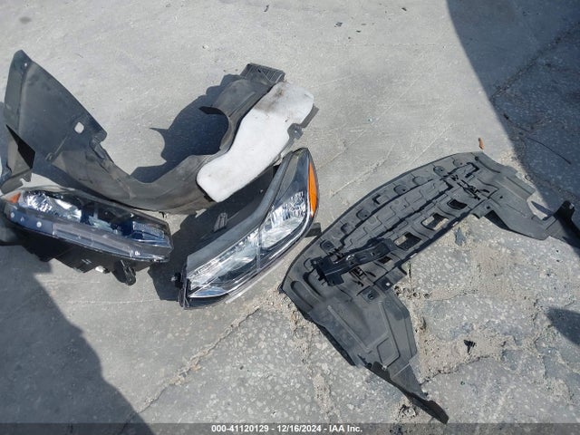 Chevrolet TRAX LS 2018 3GNCJKSB6JL166085 Image 12