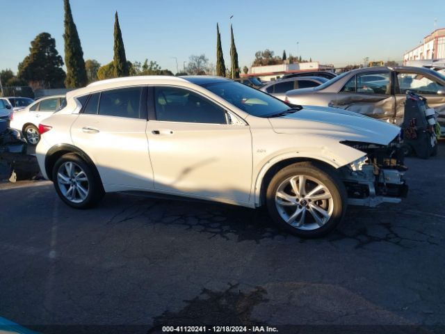 SJKCH5CPXKA008581 Infiniti Qx30 Luxe