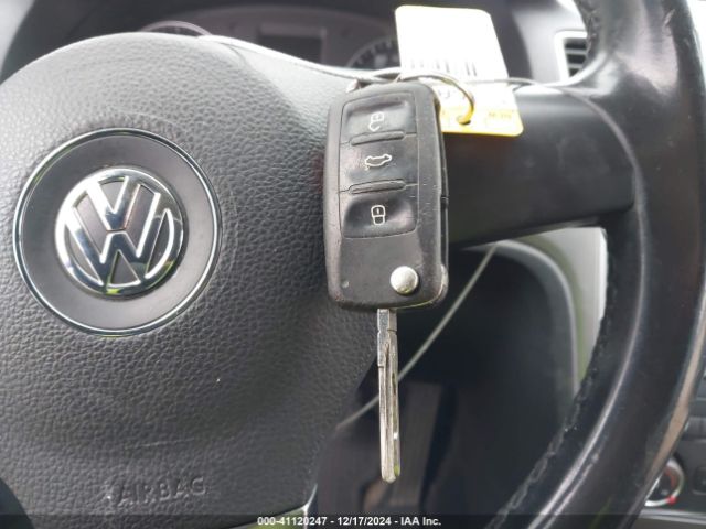 1VWAS7A37EC061719 Volkswagen Passat 1.8t Wolfsburg Edition