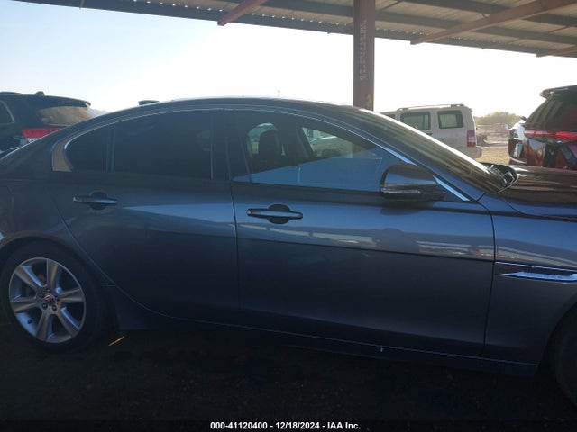 Jaguar Xe 25t Premium 2018 SAJAJ4FX4JCP29360 Image 13