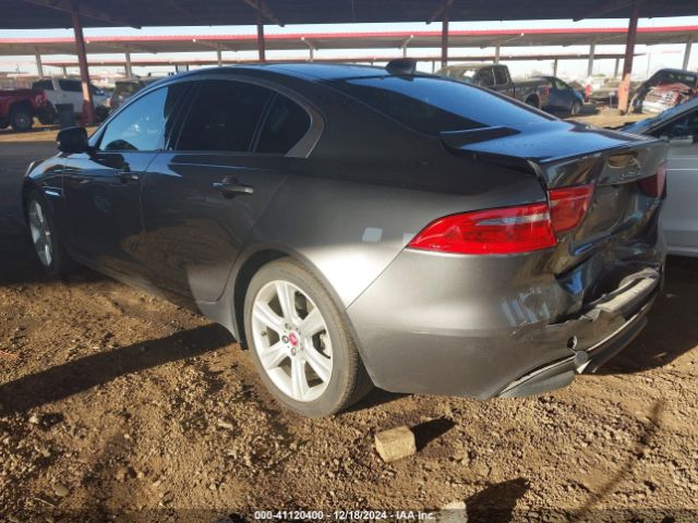 2018 JAGUAR XE SAJAJ4FX4JCP29360 Photo 2