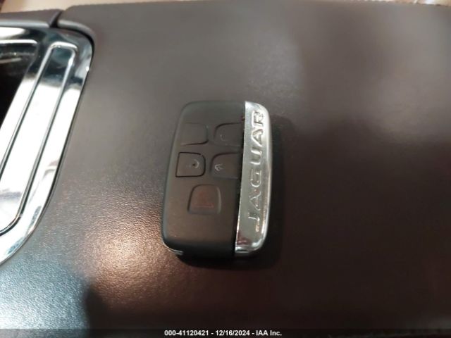 2012 JAGUAR XJ SAJWA1CB4CLV23780 Photo 10