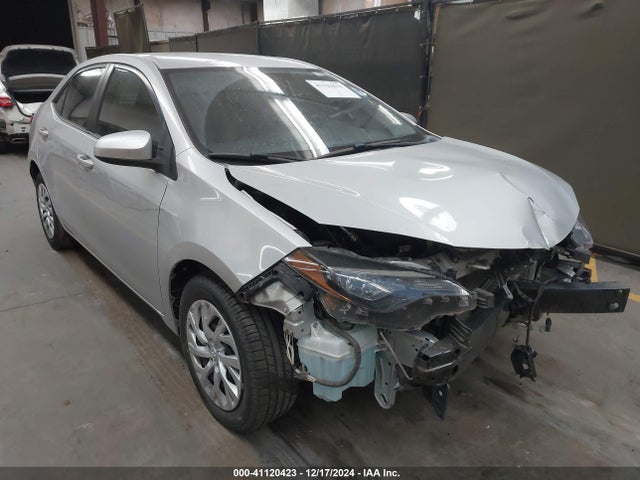 Toyota COROLLA LE 2018 2T1BURHEXJC106108 Image 1
